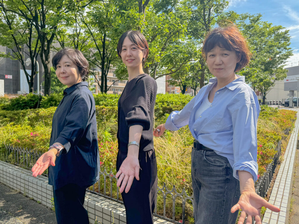 事務集合写真
